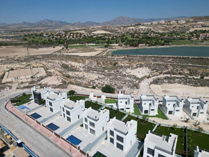 Image No.31-3 Bed Villa for sale