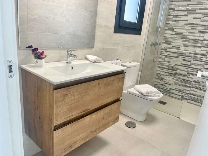 Image No.8-3 Bed Apartment for sale