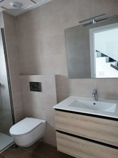 Image No.13-3 Bed Semi-Detached for sale