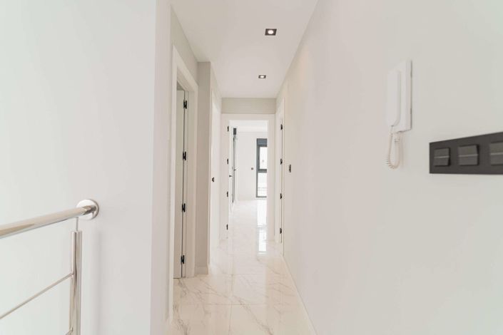 Image No.25-4 Bed Villa for sale