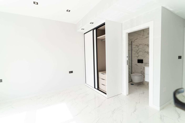 Image No.29-4 Bed Villa for sale