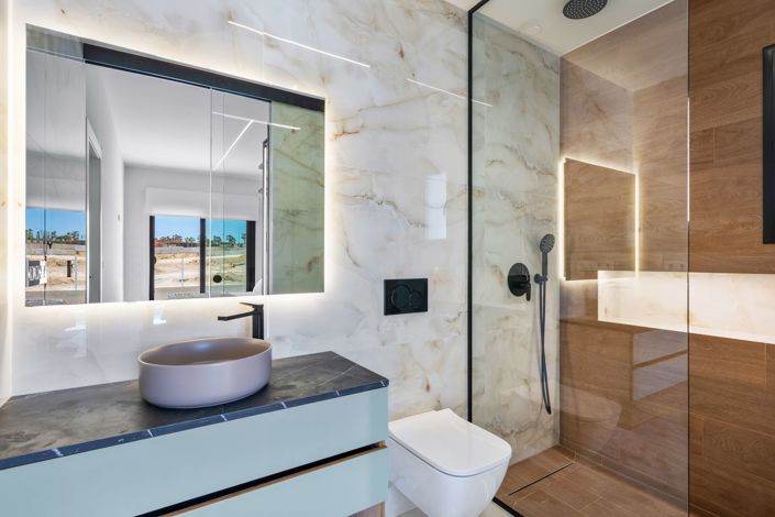 Image No.10-3 Bed Villa for sale