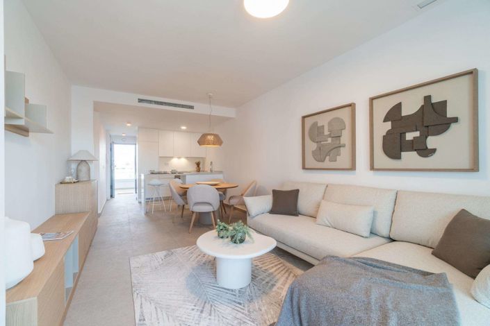 Image No.20-4 Bed Apartment for sale