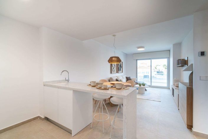 Image No.8-4 Bed Apartment for sale