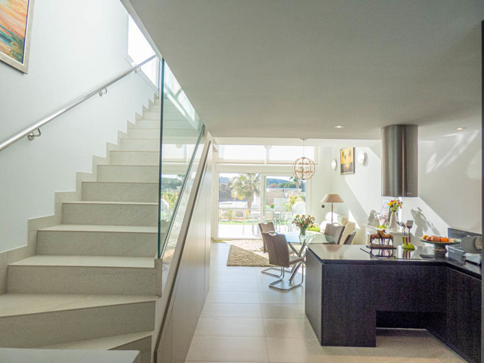 Image No.2-3 Bed Villa for sale