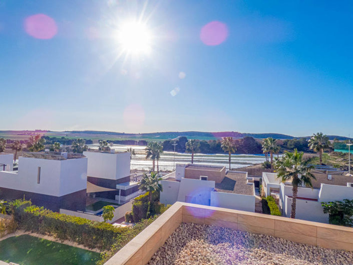 Image No.25-3 Bed Villa for sale