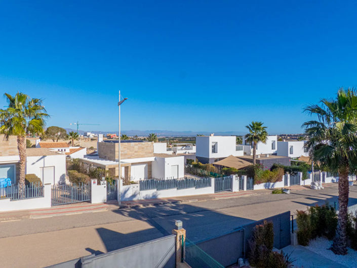 Image No.26-3 Bed Villa for sale