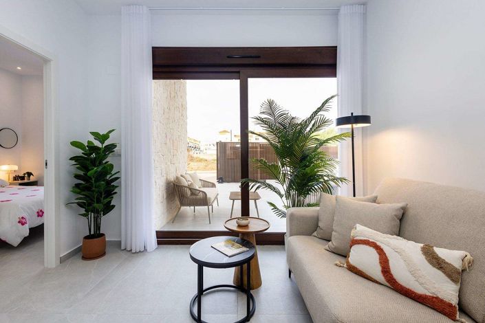Image No.45-2 Bed Semi-Detached for sale
