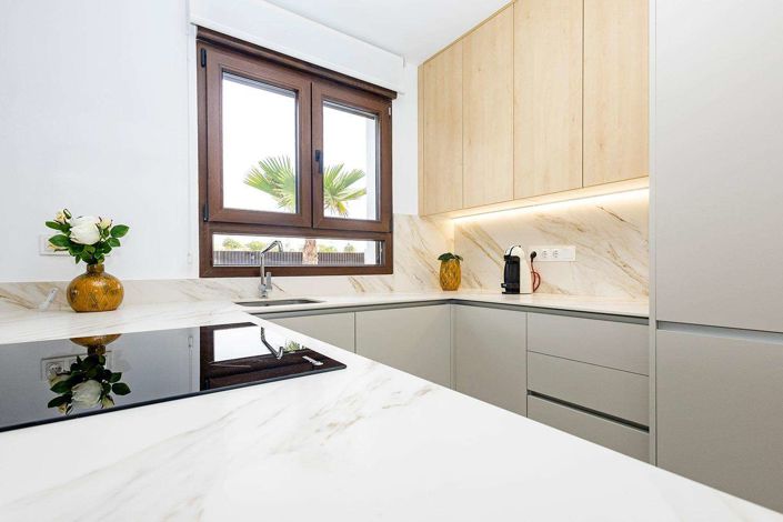 Image No.46-2 Bed Semi-Detached for sale