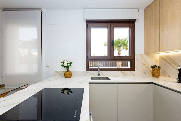 Image No.47-2 Bed Semi-Detached for sale