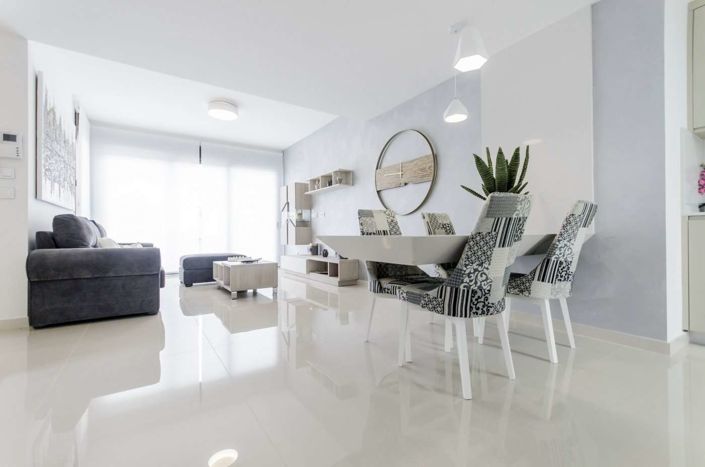 Image No.1-4 Bed Villa for sale
