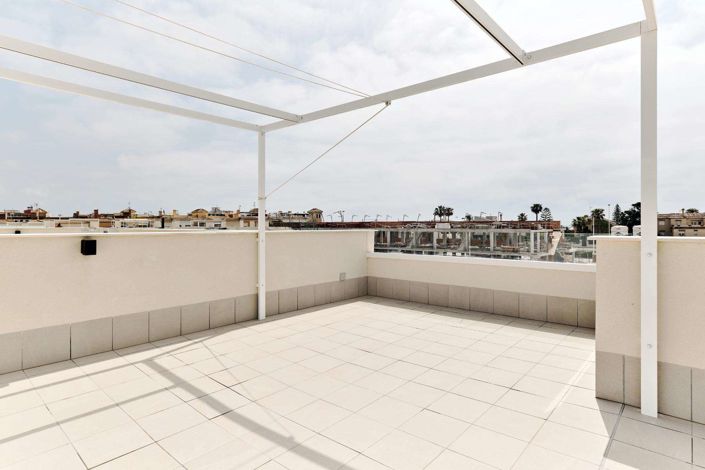 Image No.8-2 Bed Apartment for sale