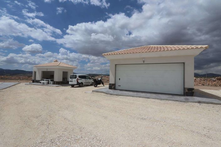 Image No.14-4 Bed Villa for sale