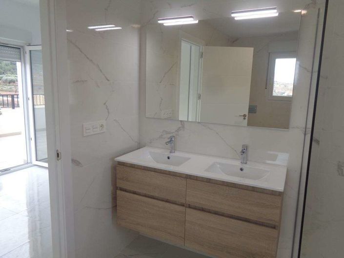 Image No.36-4 Bed Villa for sale