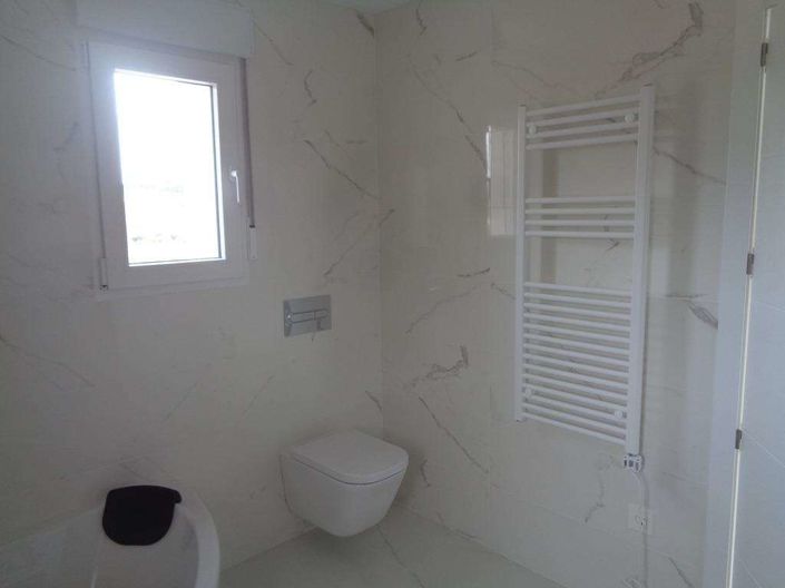 Image No.37-4 Bed Villa for sale