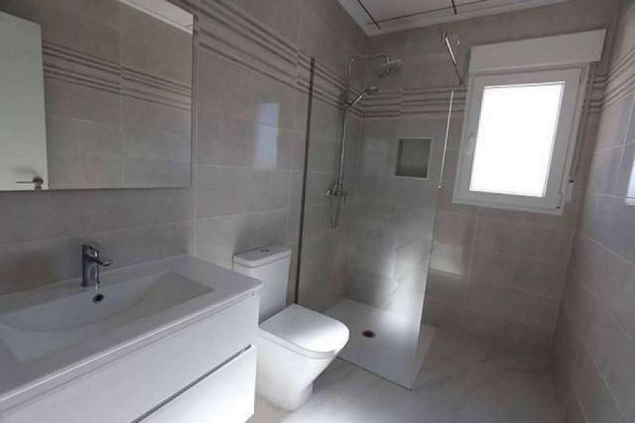 Image No.10-3 Bed Villa for sale