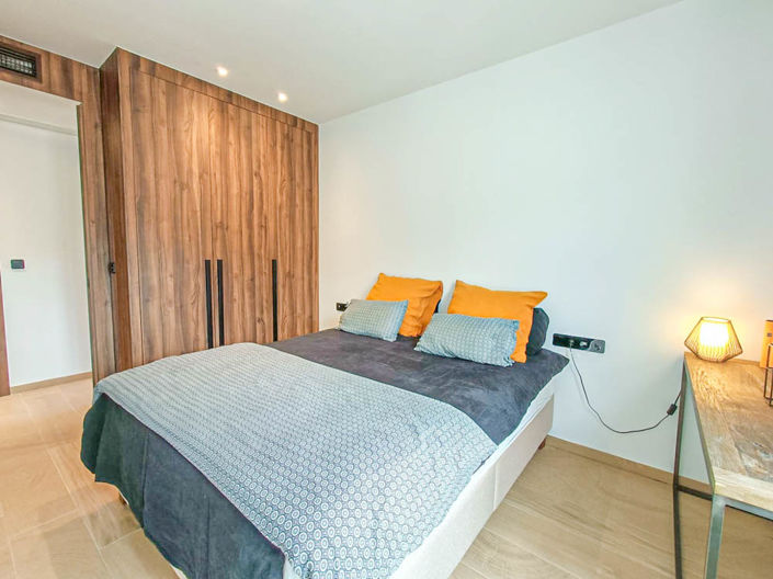 Image No.12-3 Bed Apartment for sale