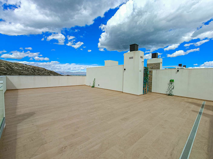 Image No.22-3 Bed Apartment for sale