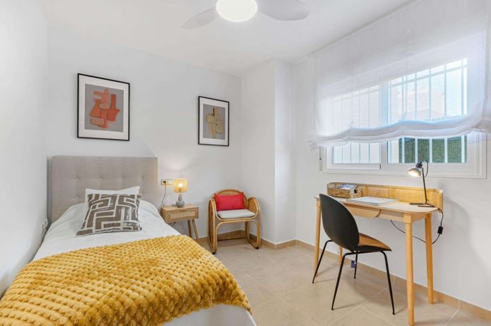 Image No.25-2 Bed Apartment for sale