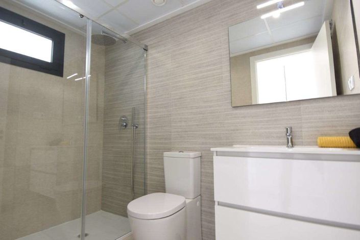 Image No.18-3 Bed Apartment for sale