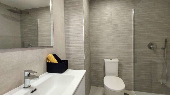 Image No.24-3 Bed Apartment for sale