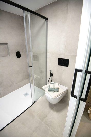 Image No.32-2 Bed Apartment for sale