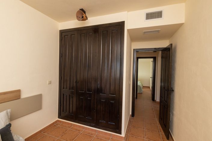 Image No.28-3 Bed Villa for sale