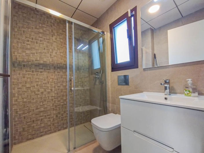 Image No.15-Villa de 4 chambres à vendre à La Finca