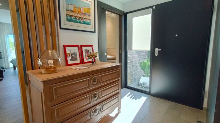 Image No.18-2 Bed Villa for sale