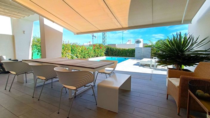 Image No.33-2 Bed Villa for sale