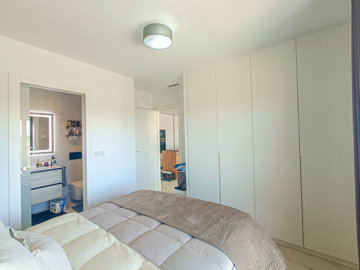 10457beautifulmodernapartment290425120339img2