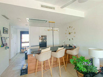 10457beautifulmodernapartment290425120340img2