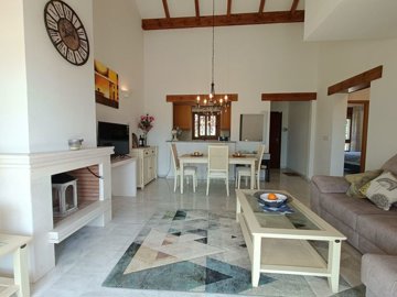 10511amazingbungalowwithevenbetterviews080525