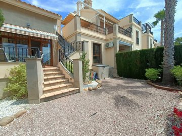 10511amazingbungalowwithevenbetterviews080525