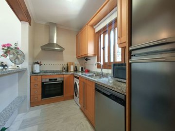 10511amazingbungalowwithevenbetterviews080525