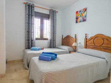 7816gorgeousgroundfloorapartmentonlasramblas1