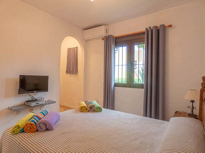 Image No.20-3 Bed Apartment for sale