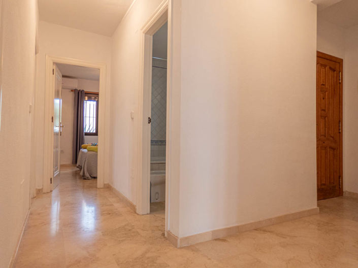 Image No.3-3 Bed Apartment for sale