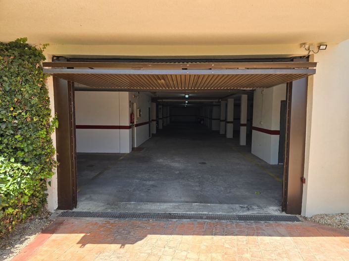 Image No.30-3 Bed Apartment for sale