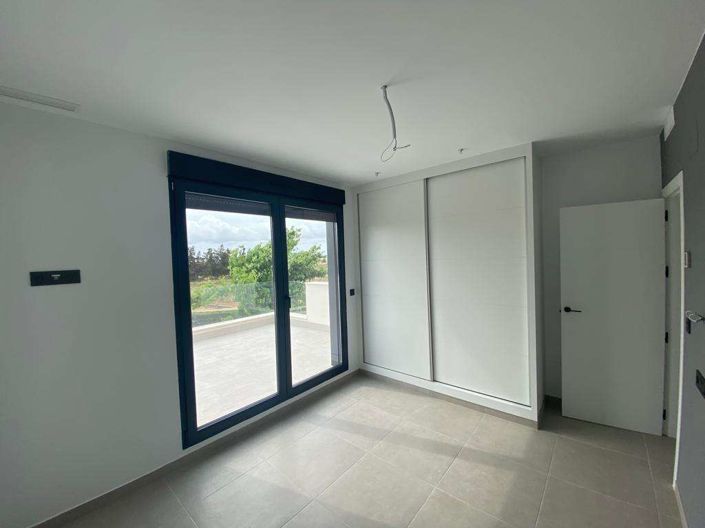 Image No.12-3 Bed Villa for sale