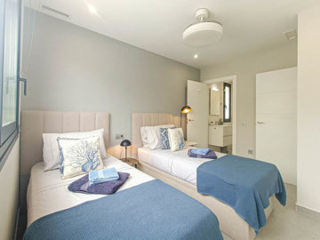 10567modernvillaonlafincagolfresort1505251207