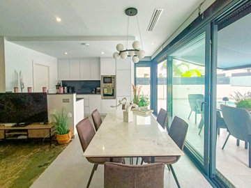 10567modernvillaonlafincagolfresort1505251207