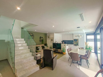 10567modernvillaonlafincagolfresort1505251207