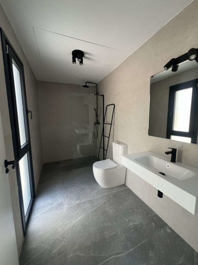 Image No.16-3 Bed Semi-Detached for sale