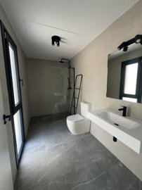 105461116