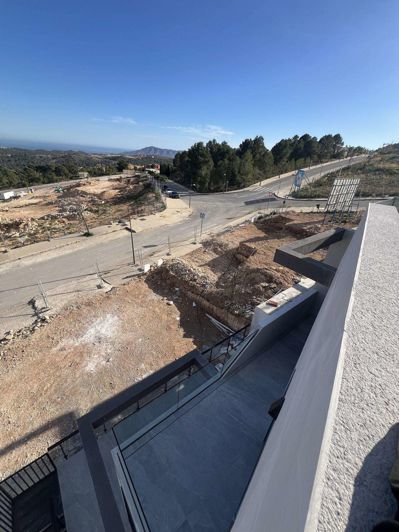 Image No.33-3 Bed Townhouse for sale