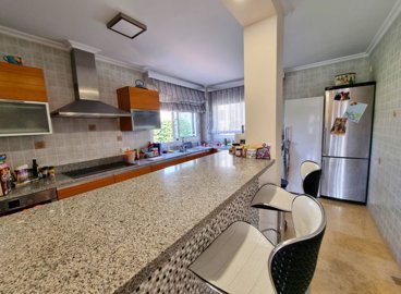 10585elegant5bedroomvillawithseaviewsandaspa2