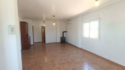 10541detachedvillaoncornerplot1007261342364