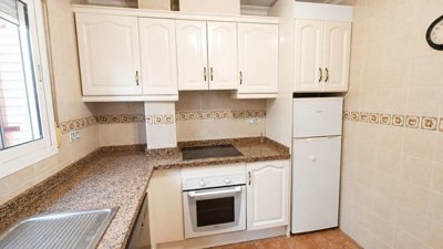 10541spaciousdetachedvillawithbasementandsola