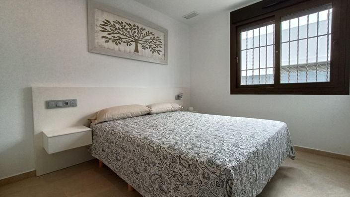 Image No.15-3 Bed Villa for sale